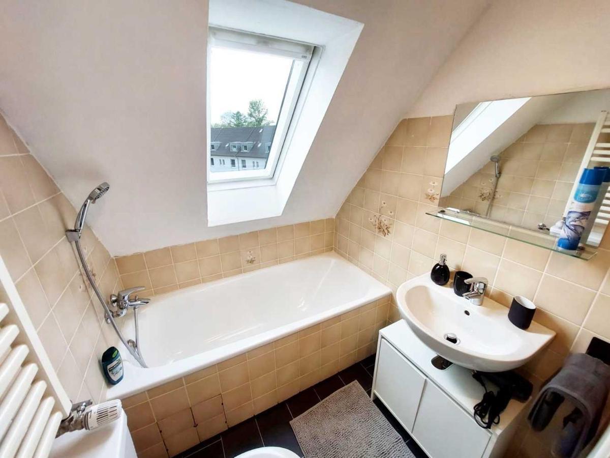 Cozy Apartment With Garden In Gelsenkirchen Dış mekan fotoğraf